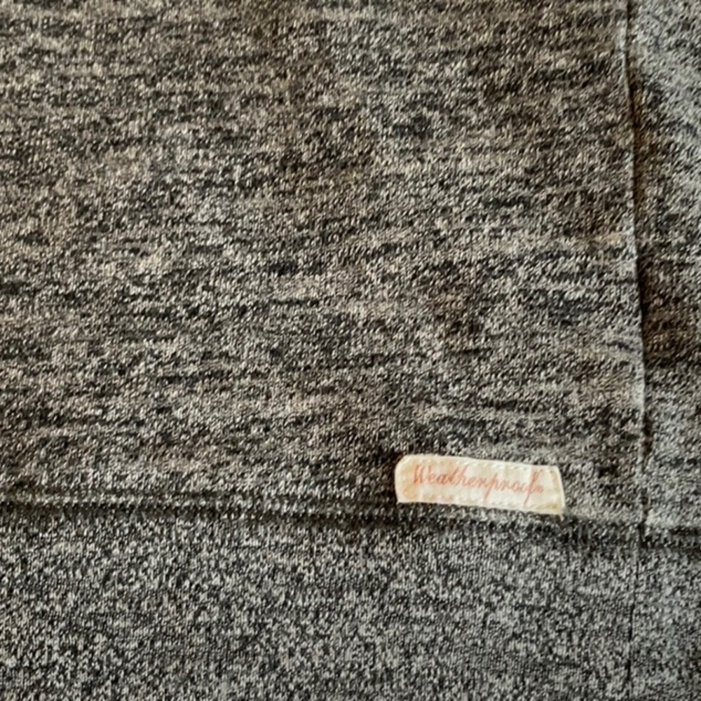 Weatherproof Gray Crewneck Sweater with Ribbed Details - Picture 5 of 8